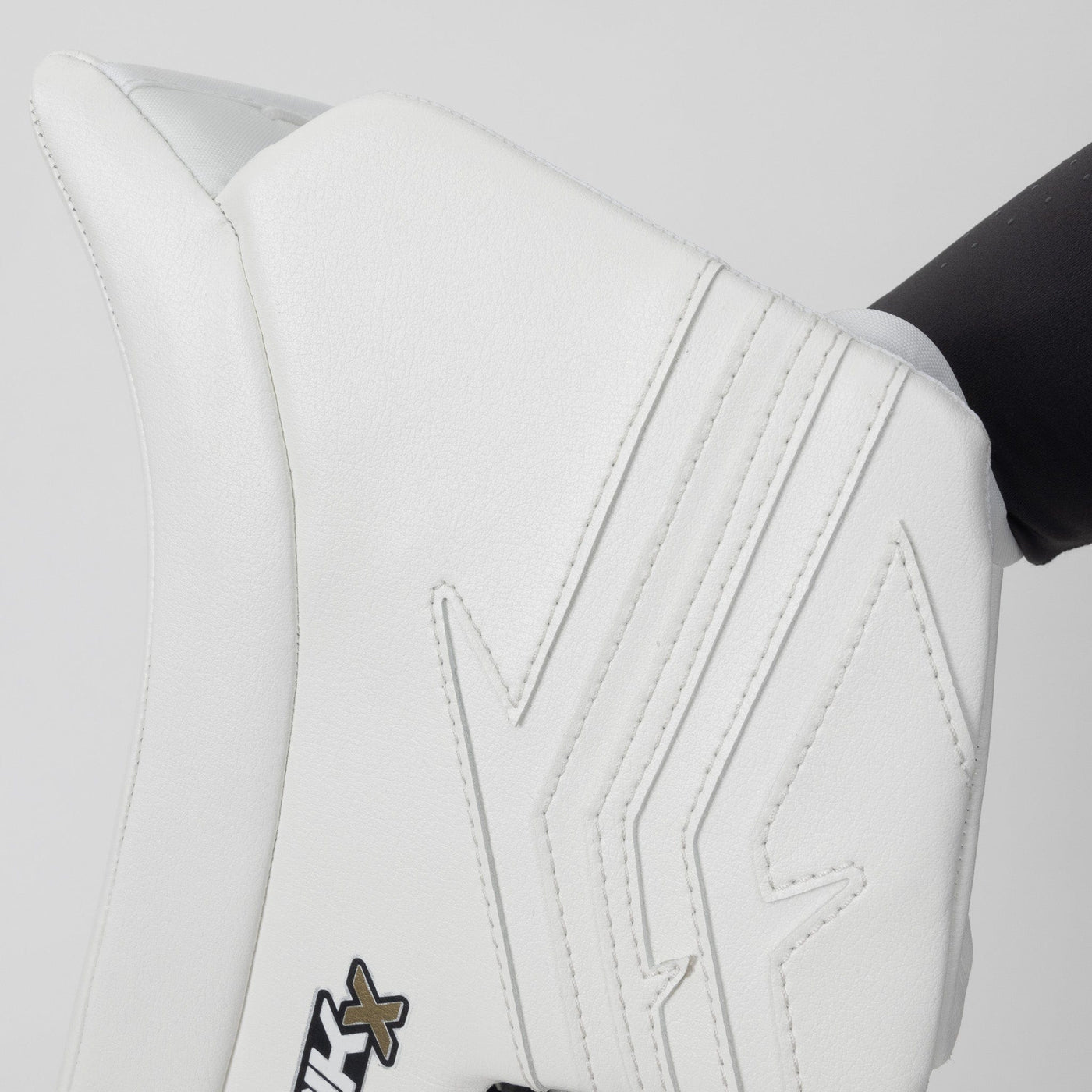 Brian's ICONIK X Intermediate Goalie Blocker - TheHockeyShop.com