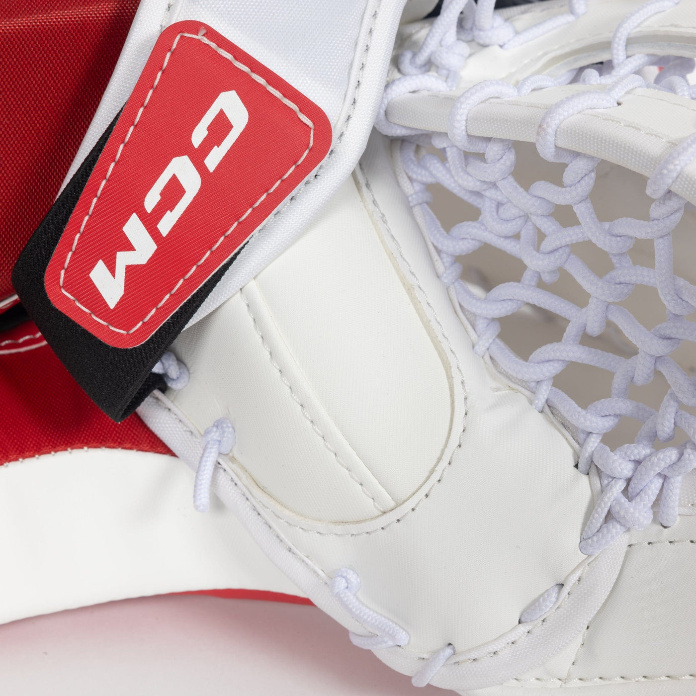 CCM Axis F5 Junior Goalie Catcher - TheHockeyShop.com