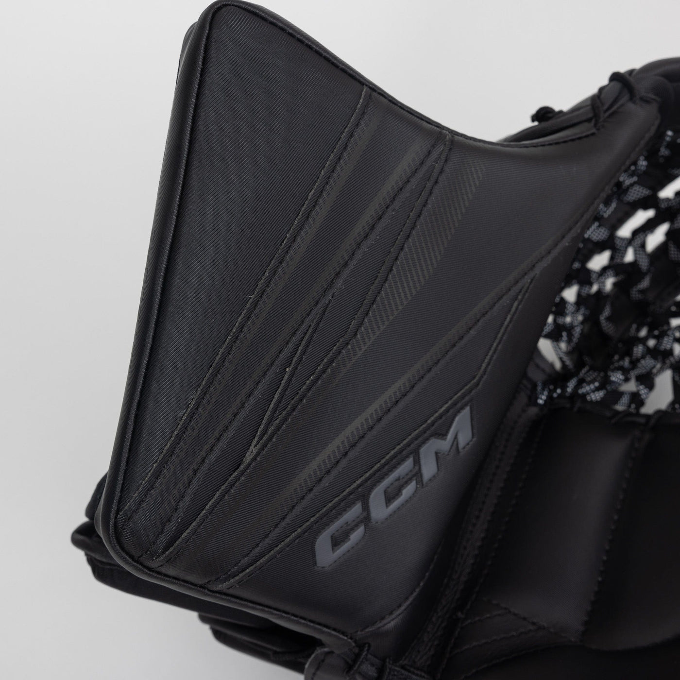 CCM Axis F9 Intermediate Goalie Catcher - SDC - TheHockeyShop.com