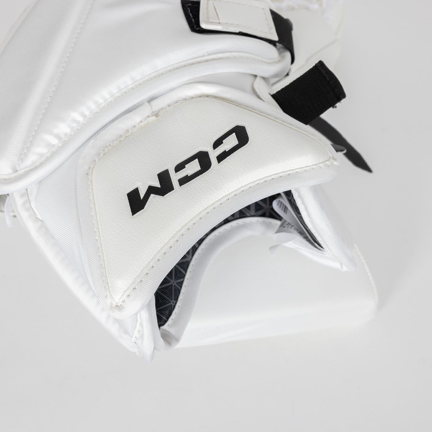 CCM Axis XF Senior Goalie Catcher - 580 - TheHockeyShop.com