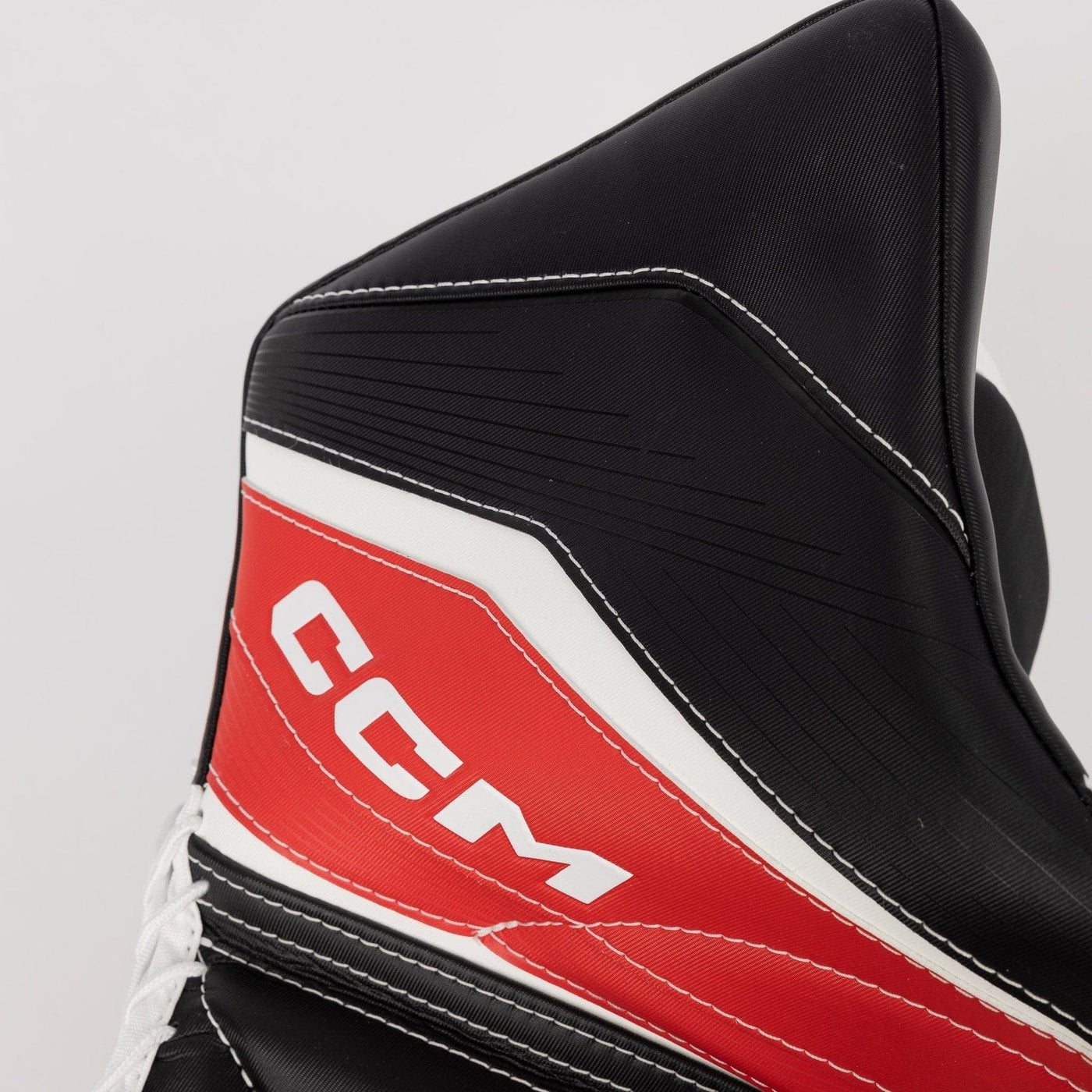 CCM Extreme Flex 6 Senior Goalie Catcher - 580 Degree - TheHockeyShop.com