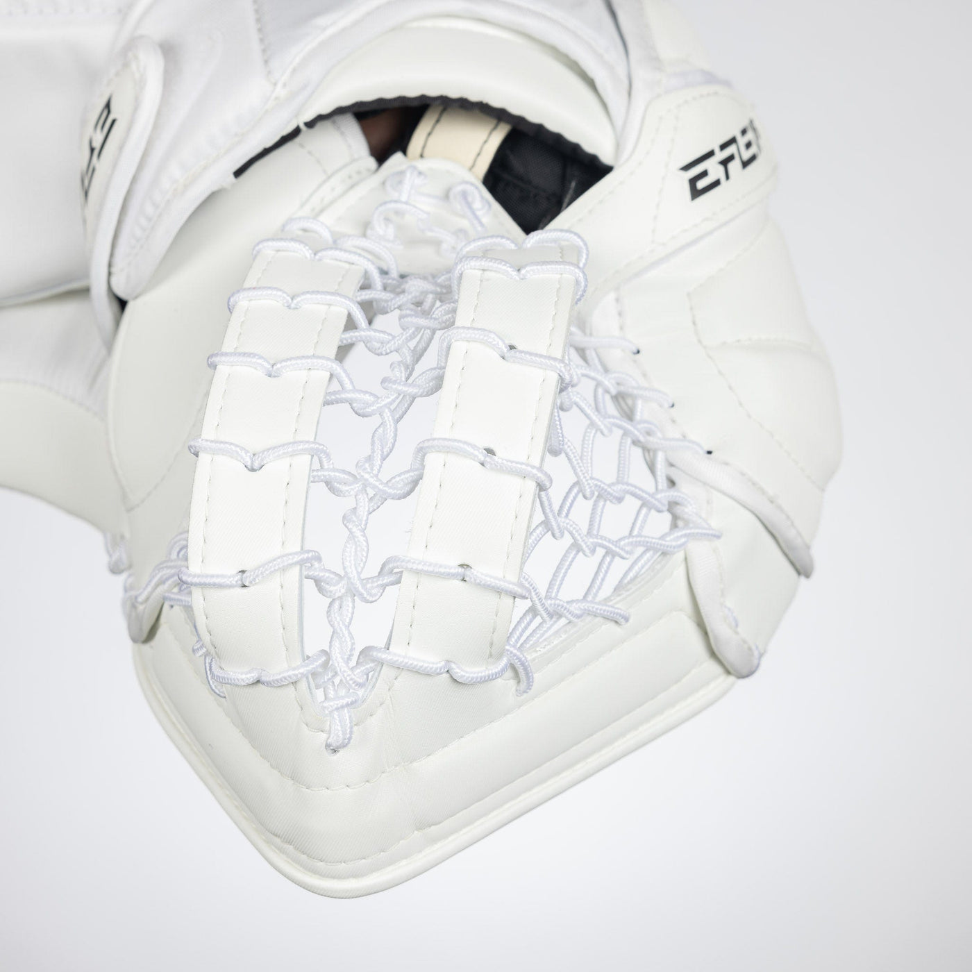 CCM Extreme Flex 6 Senior Goalie Catcher 581 - The Hockey Shop Source For Sports