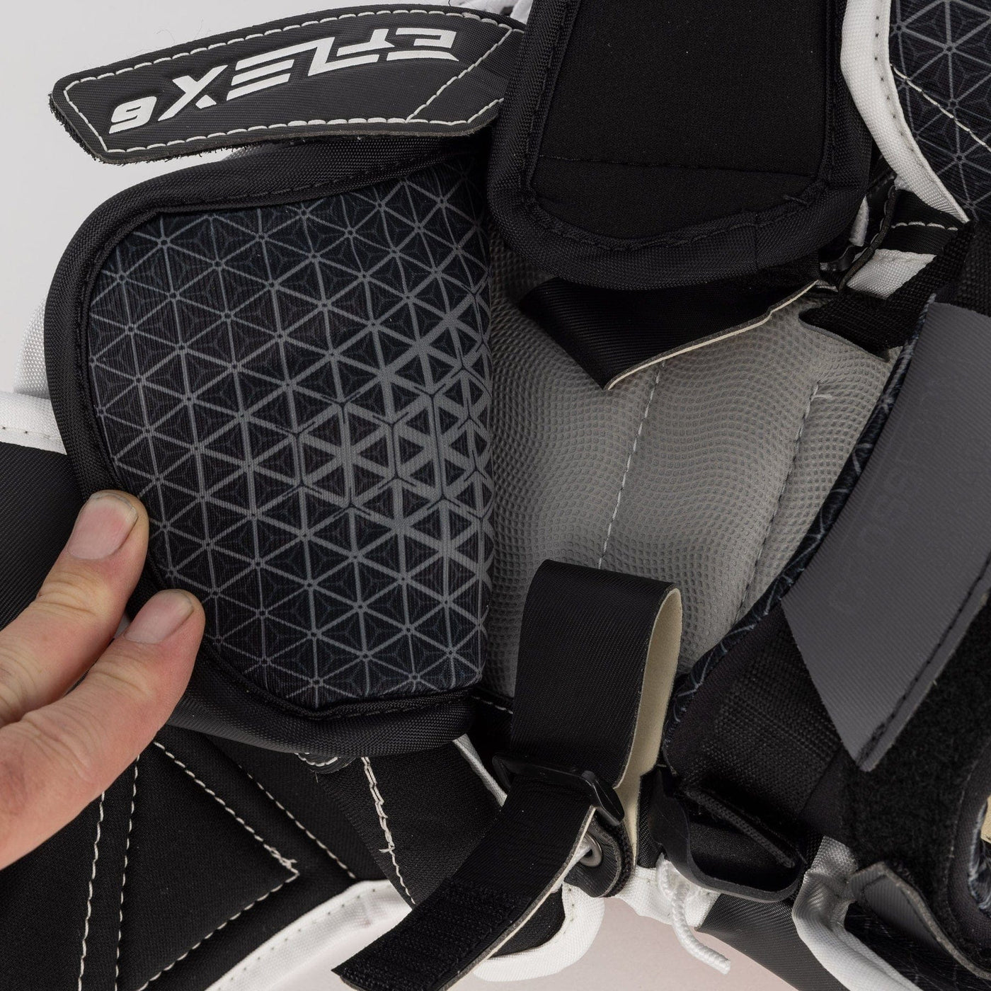 CCM Extreme Flex 6 Senior Goalie Catcher - 581 Degree - TheHockeyShop.com