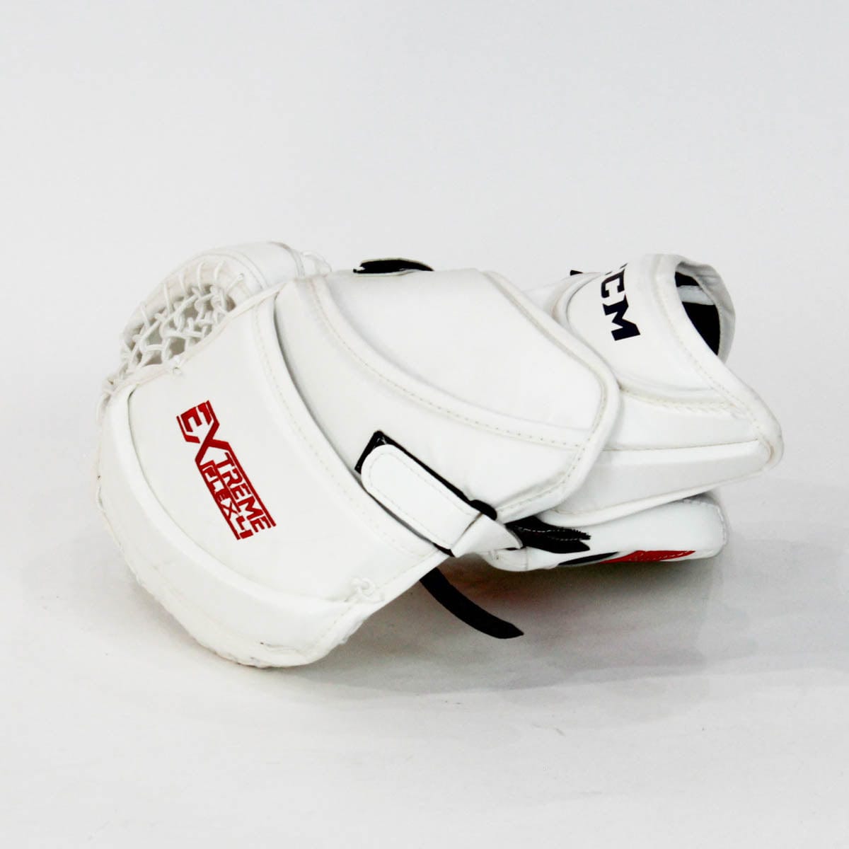 CCM Extreme Flex 4 Pro Senior Goalie Catcher - Pro Stock - Holtby