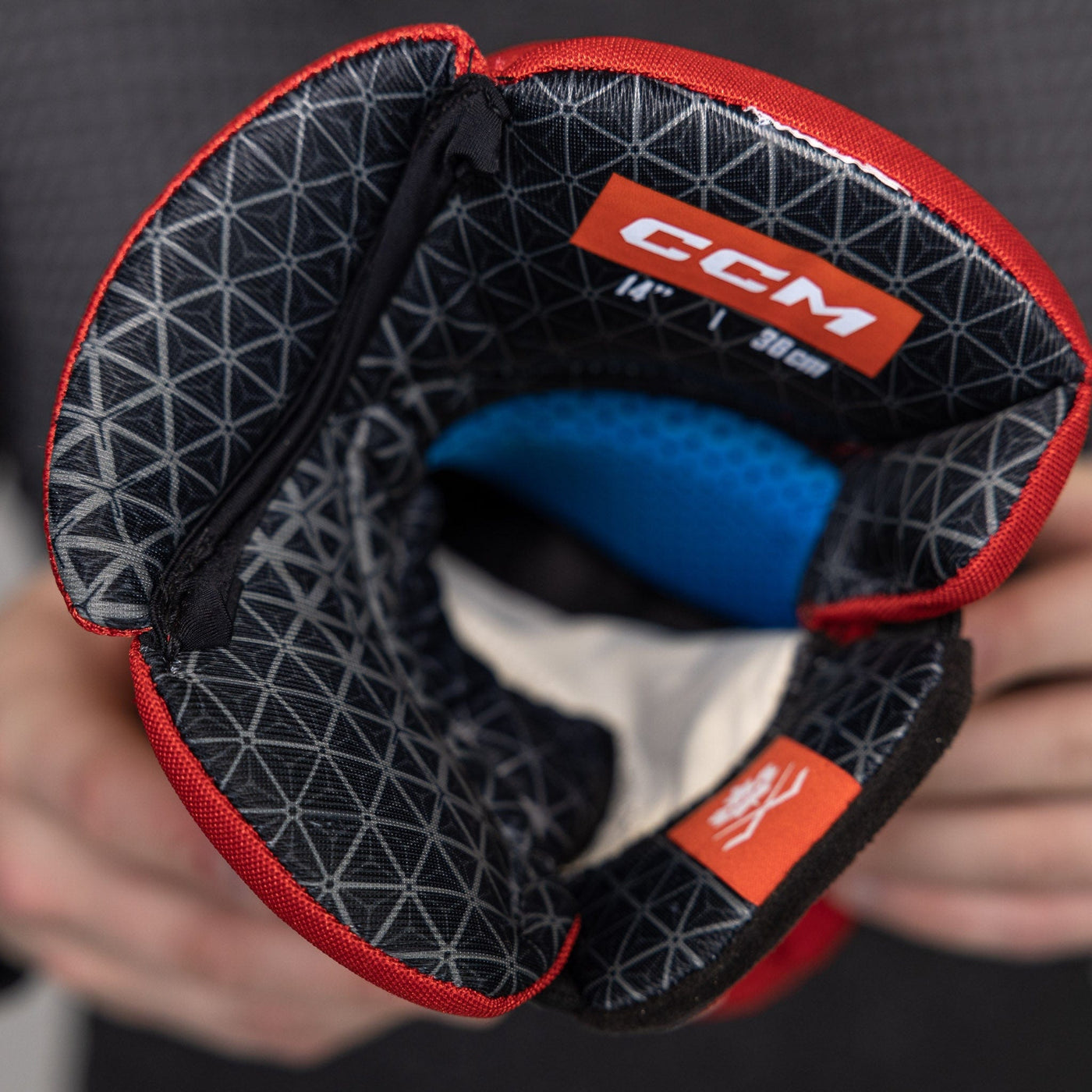 CCM Jetspeed FT6 Junior Hockey Gloves - The Hockey Shop Source For Sports