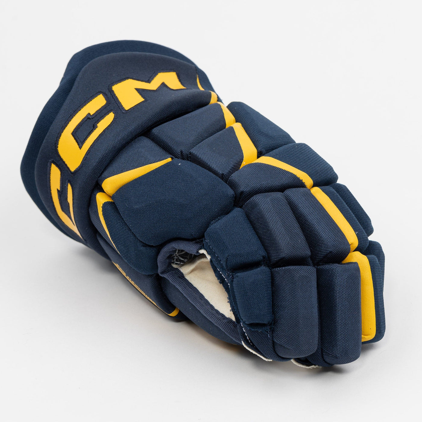 CCM Jetspeed FT680 Junior Hockey Gloves - The Hockey Shop Source For Sports