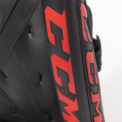 CCM Extreme Flex 5 Senior Goalie Leg Pads - USED 35+2" - TheHockeyShop.com