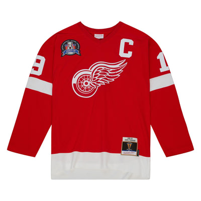 Mitchell & Ness Vintage Senior Jersey - Detroit Red Wings Steve Yzerman - The Hockey Shop Source For Sports