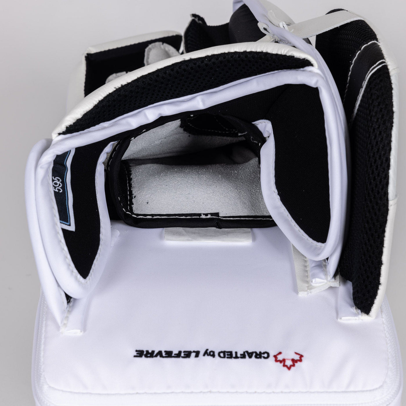 TRUE Catalyst PX5 Senior Goalie Blocker - Domestic - TheHockeyShop.com