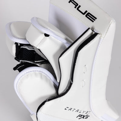 TRUE Catalyst PX5 Senior Goalie Blocker - Domestic - TheHockeyShop.com