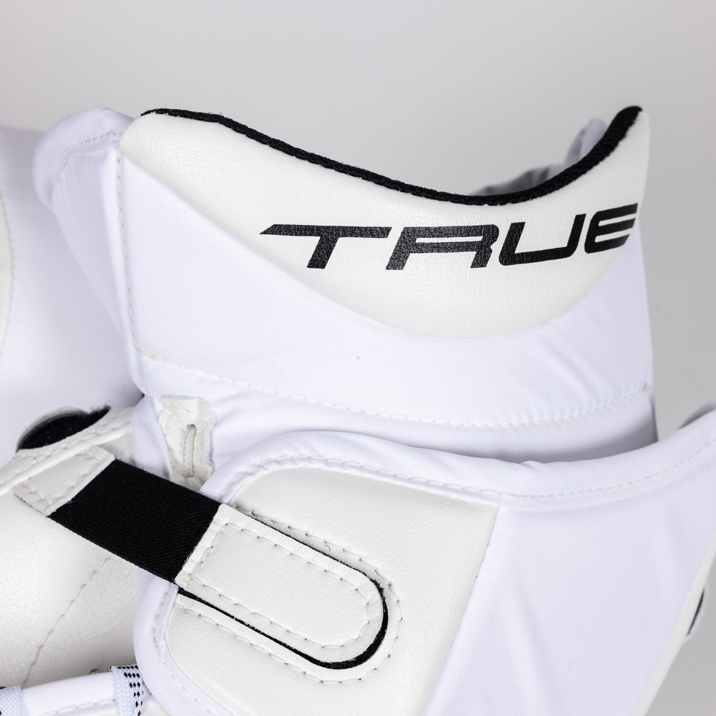 TRUE Catalyst PX5 Senior Goalie Catcher - Domestic 600 - TheHockeyShop.com