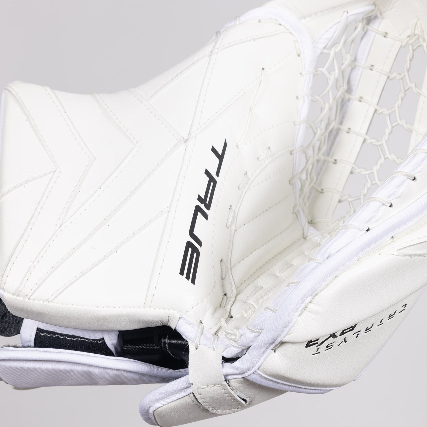 TRUE Catalyst PX3 Senior Goalie Catcher - Domestic 600 - TheHockeyShop.com