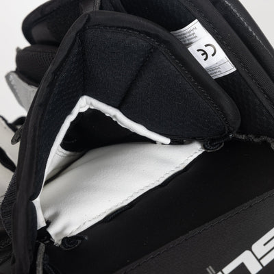 Vaughn Ventus SLR4 Intermediate Goalie Blocker - TheHockeyShop.com