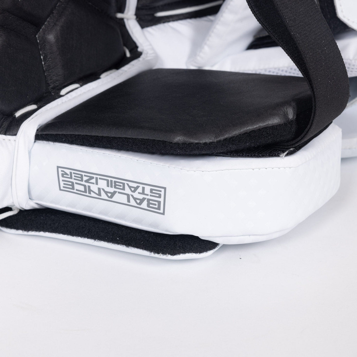 Vaughn Ventus SLR4 Pro Carbon Senior Goalie Leg Pads - TheHockeyShop.com