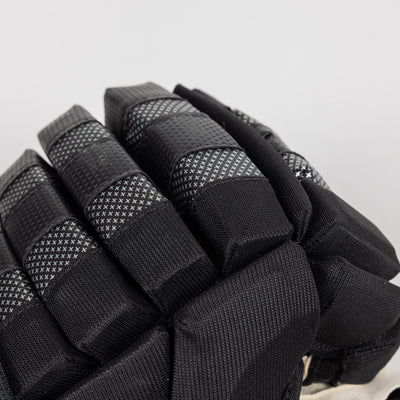 Warrior Alpha FR2 Pro Senior Hockey Glove - The Hockey Shop Source For Sports