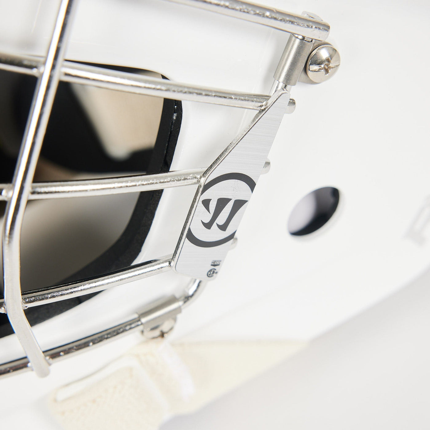 Warrior Ritual F2 E+ Junior Goalie Mask - The Hockey Shop Source For Sports