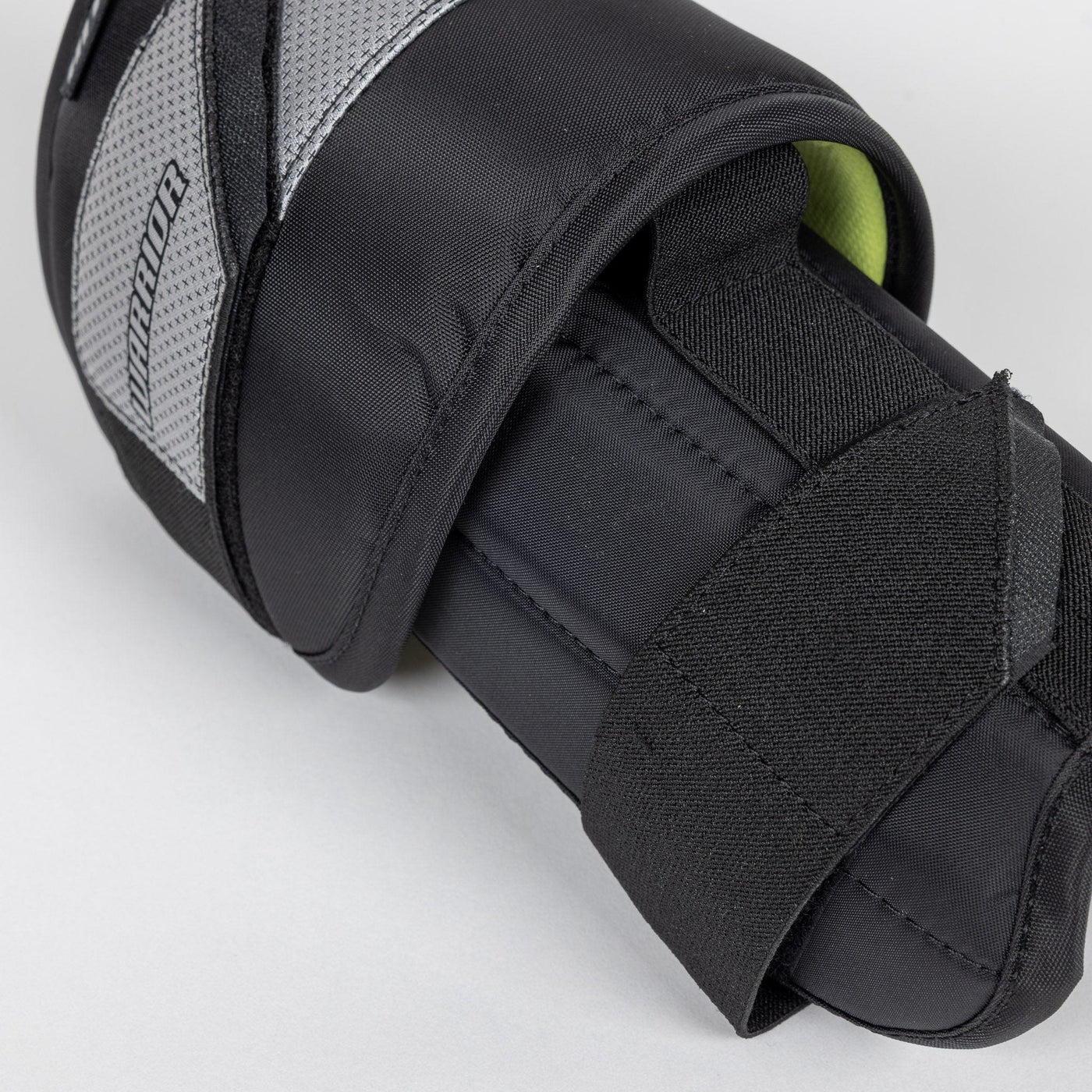 Warrior Ritual X4 E Intermediate Goalie Knee Pads - The Hockey Shop Source For Sports