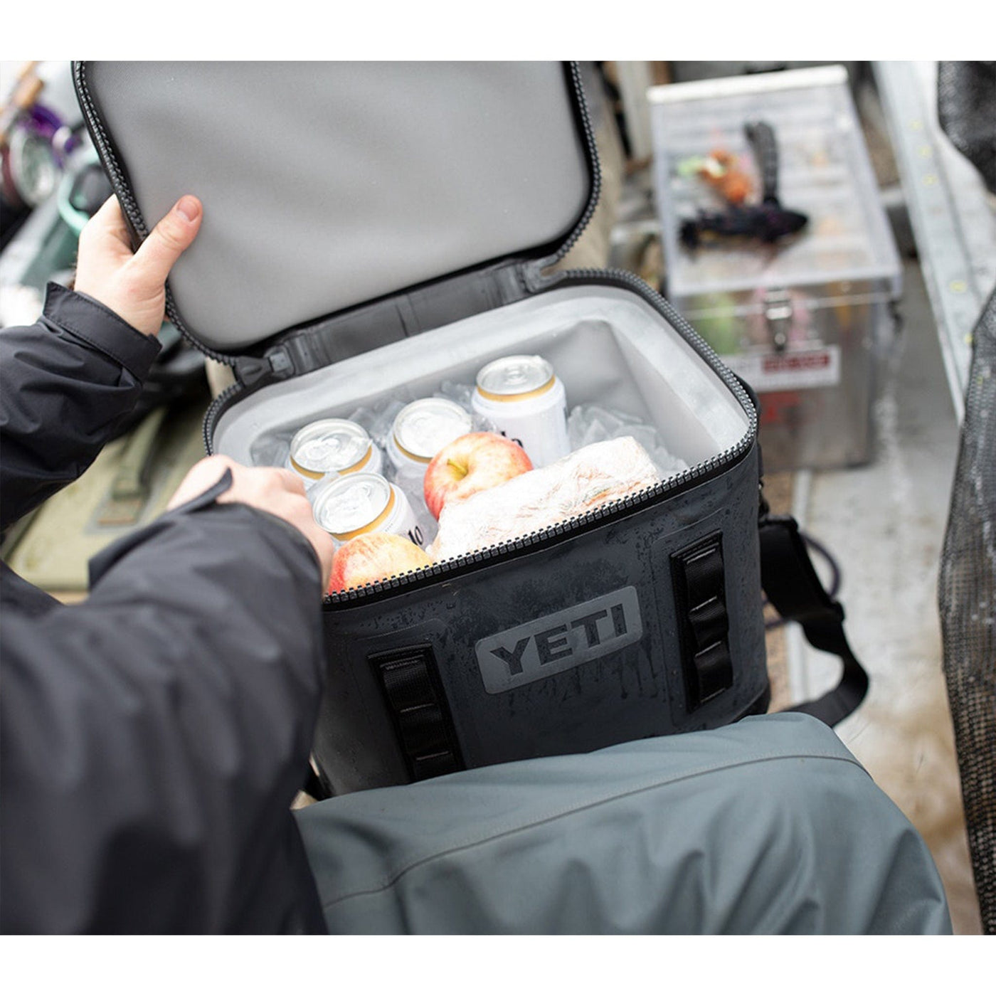 YETI Hopper Flip 18 Soft Cooler - TheHockeyShop.com