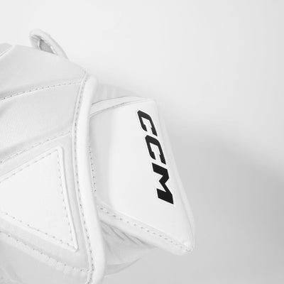 CCM Axis 2.9 Intermediate Goalie Catcher - Source Exclusive - The Hockey Shop Source For Sports