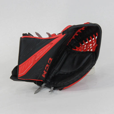 CCM Extreme Flex 4 Pro Senior Goalie Catcher - Demo B