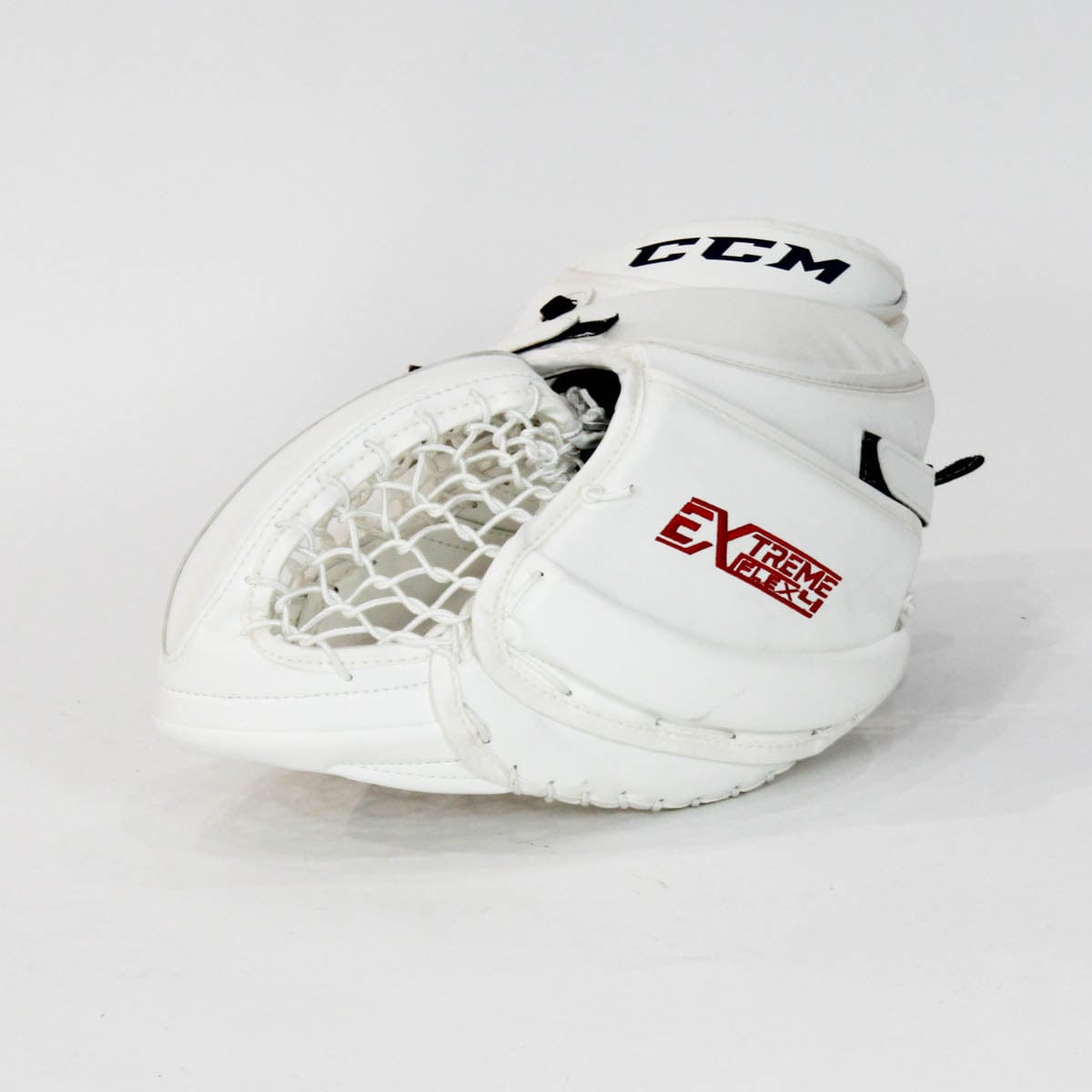 CCM Extreme Flex 4 Pro Senior Goalie Catcher - Pro Stock - Holtby