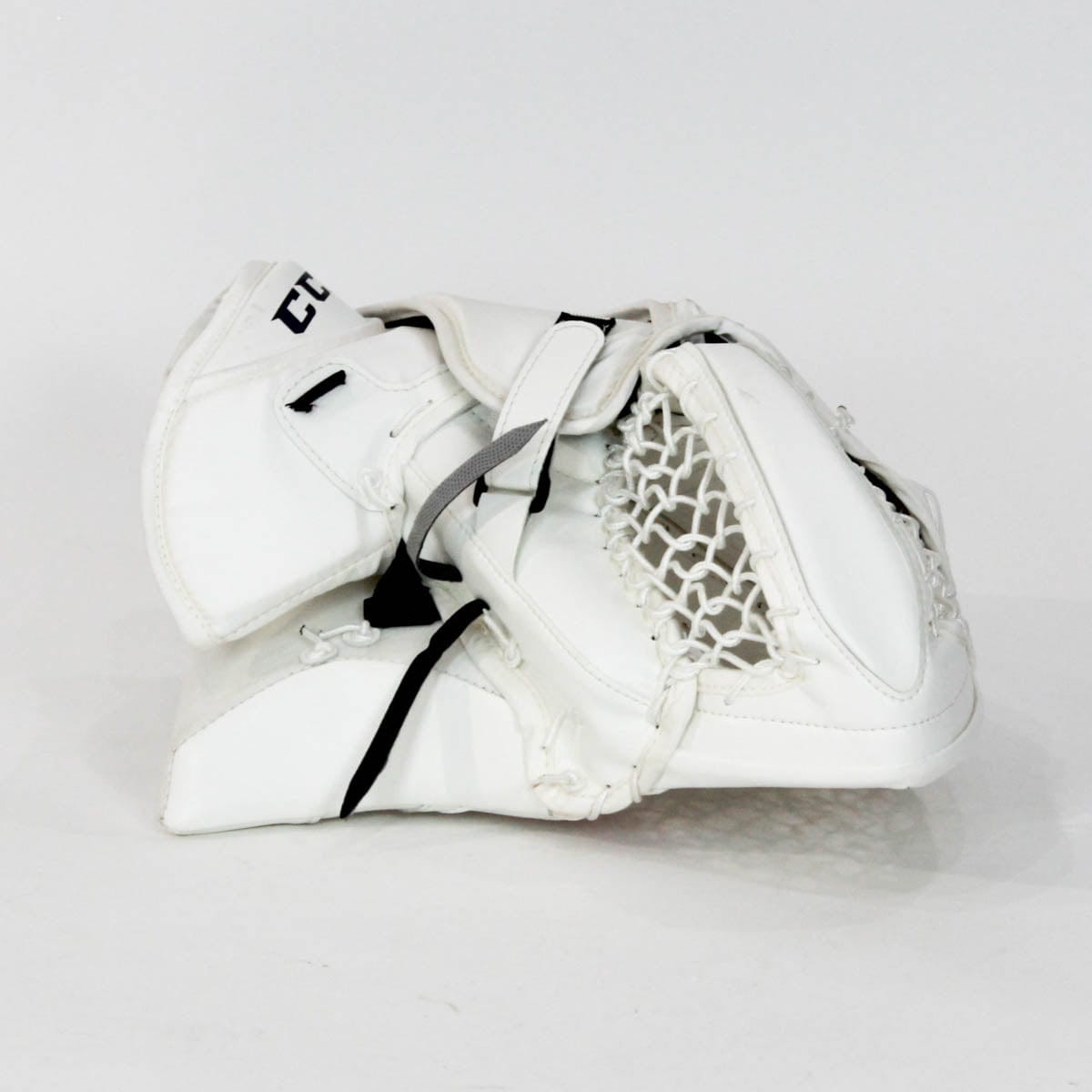 CCM Extreme Flex 4 Pro Senior Goalie Catcher - Pro Stock - Holtby