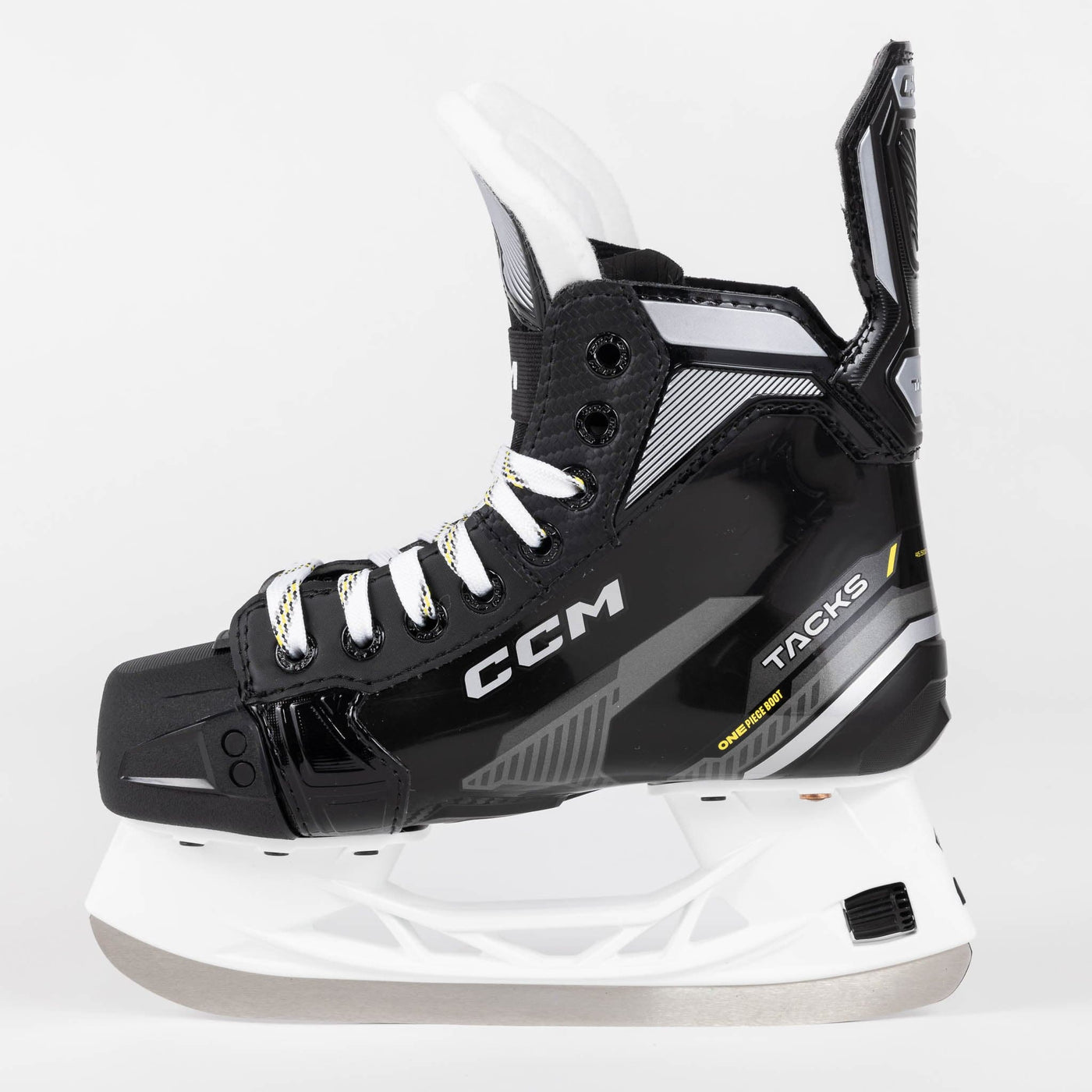 CCM Tacks AS580 Junior Hockey Skates - The Hockey Shop Source For Sports