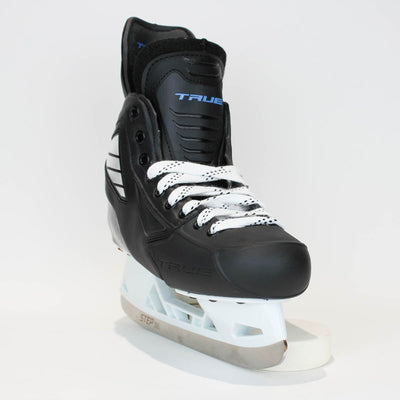 TRUE Player Junior Hockey Skates - Pro Stock - VH Holder - Size 5