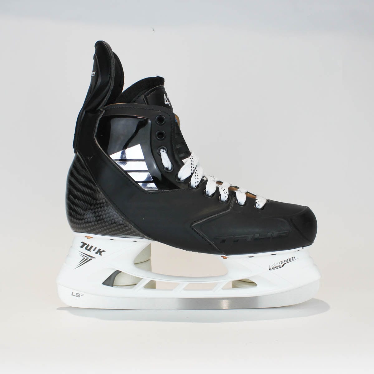 TRUE Player Senior Hockey Skates - Pro Stock - Edge Holder - Beige Liner - "41" - Size 9