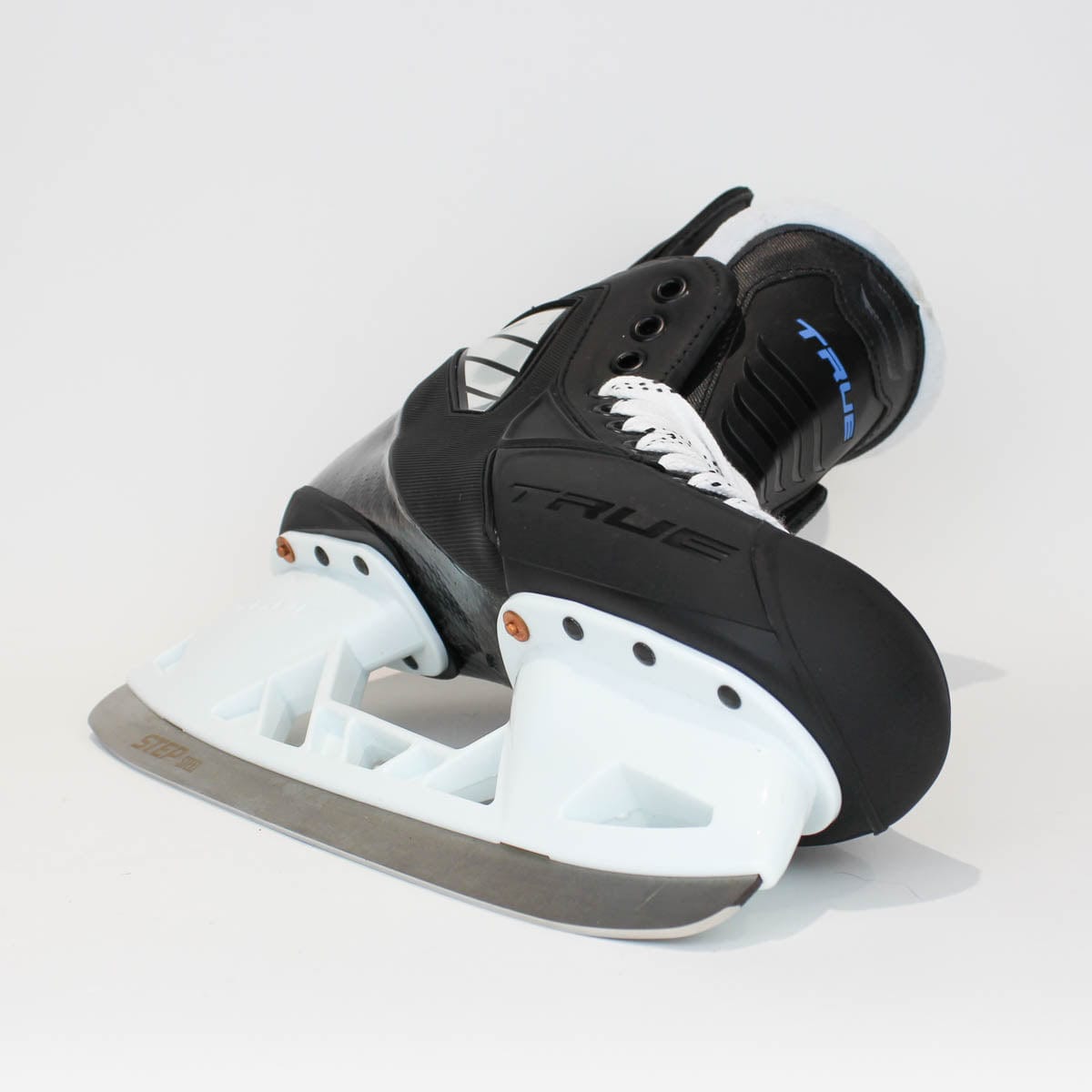 TRUE Player Senior Hockey Skates - Pro Stock - VH Holder - White Felt Tongue - Size 7