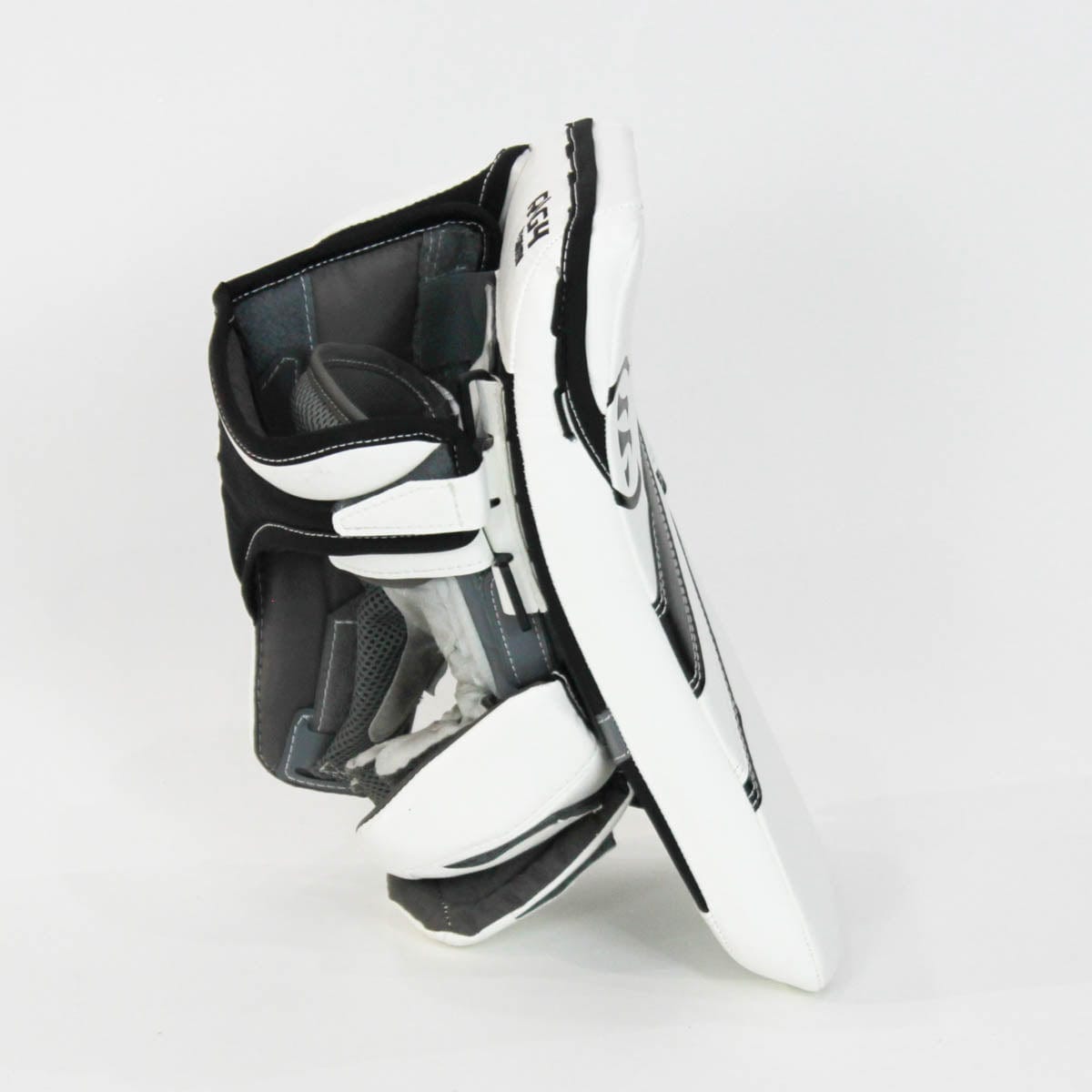 Warrior Ritual G4 Intermediate Goalie Blocker - Demo B