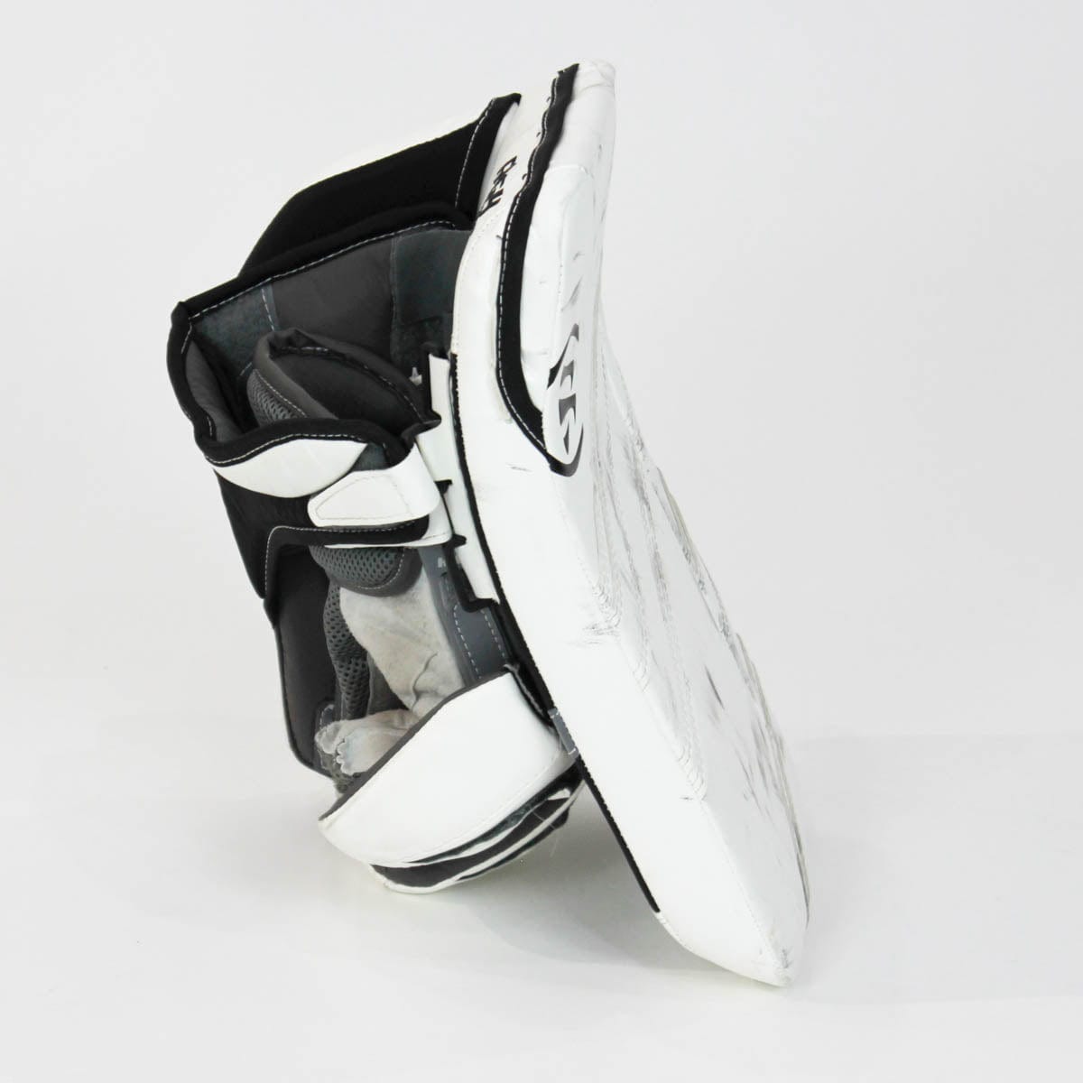 Warrior Ritual G4 Pro Senior Goalie Blocker - Demo B